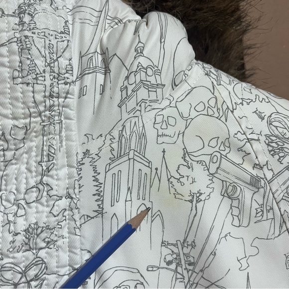 Aritzia TNA Kaleidoscope Hooded Jacket Graphic Medium White - Picture 9 of 10